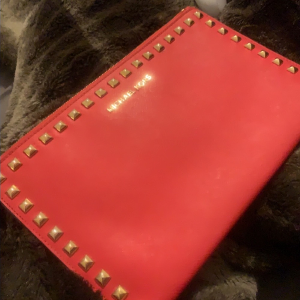 Michael kors clutch